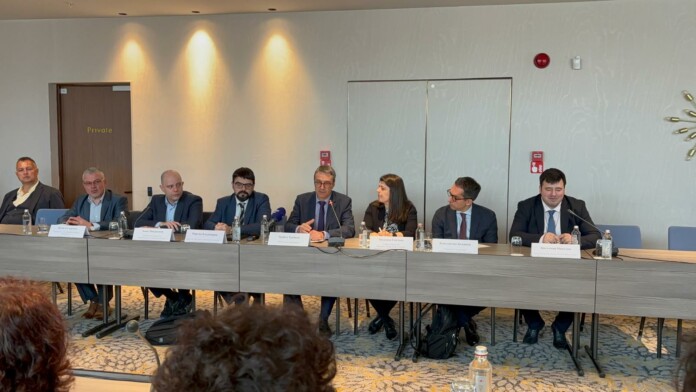 Дискусията