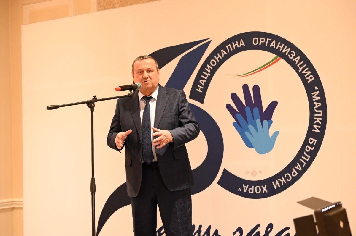 Винаги съм споделял желанието на малките хора да бъдат максимално