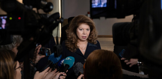 Илияна Йотова