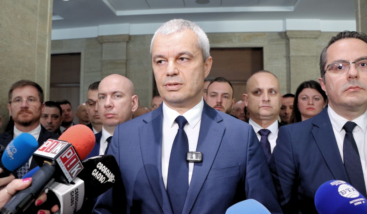 Извънреден брифинг на парламентарната група на Възраждане беше свикан в
