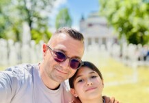 Да помогнем на Софи: 11-годишно дете се бори за живот Малката Софи с баща си