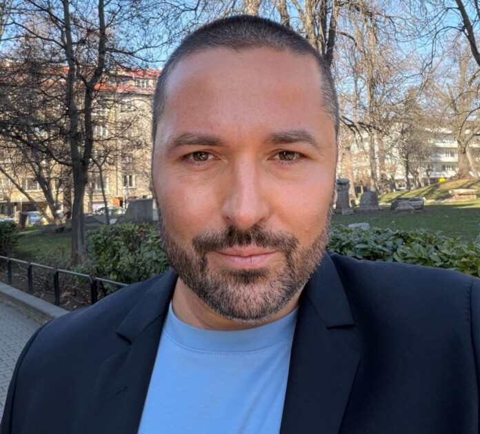 Николай Попов Николай Попов