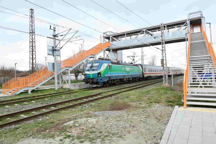 Откриването