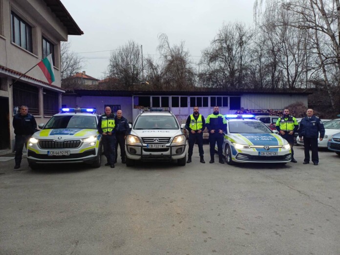 Полицаи в Костенец