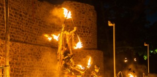 Спектакълът