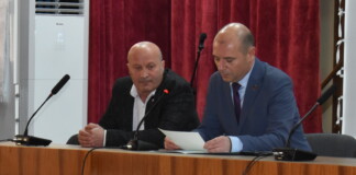 Старши комисар Георги Георгиев и Калоян Калоянов. Снимка: ОДМВР-Стара Загора