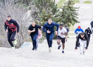 Бойци на SENSHI тренират на леден вятър във Варна Бойци на SENSHI тренират на леден вятър във Варна