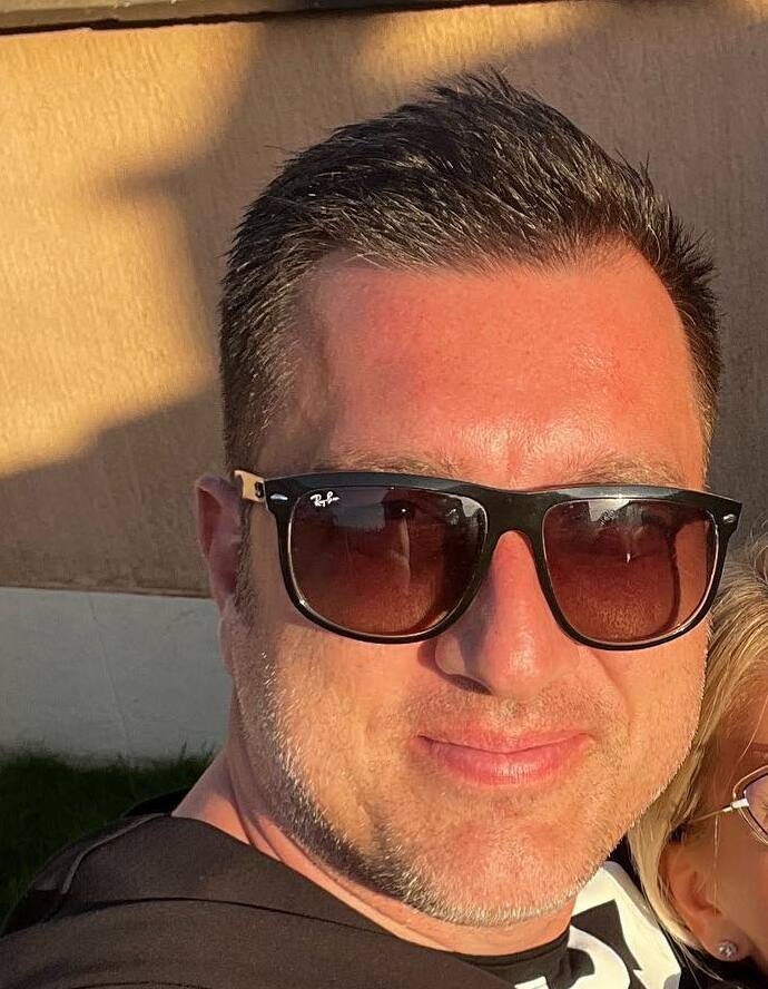 Виктор Паскалев