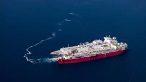 България зарежда втечнен газ на предкризисни цени 1 Танкер за втечнен природен газ