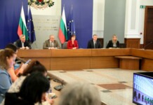 Започна транспортирането на изборните книжа в страната започна транспортирането на изборните книжа в страната.