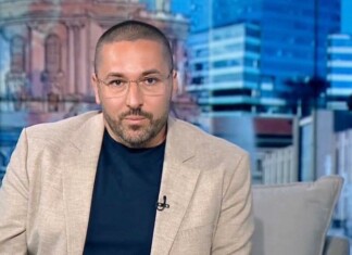 Николай Попов