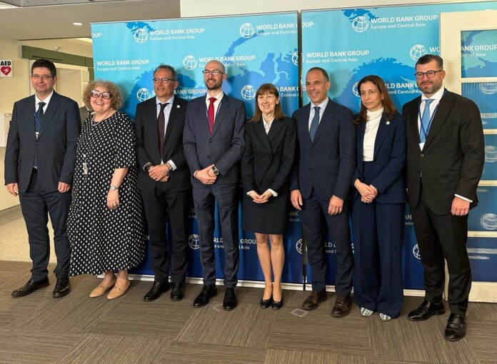 Георги Клисурски, Басани, Мора