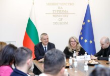 България посреща „Джиро д’Италия“ 2026: шанс за глобална туристическа реклама и развитие на велотуризма Брифингът