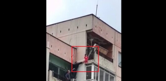 Дете в Ямбол