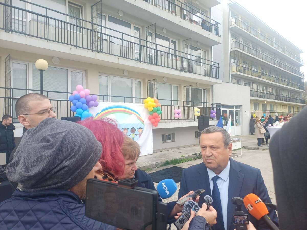 Сигнали за опити за използване на социалната система за натиск