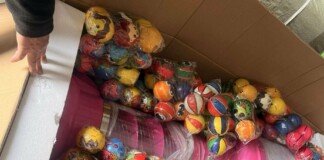 Задържани незаконни играчки