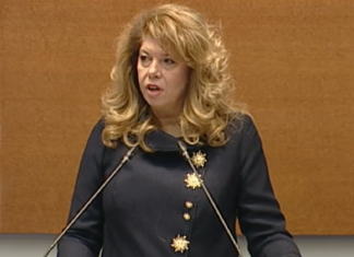 Илияна Йотова