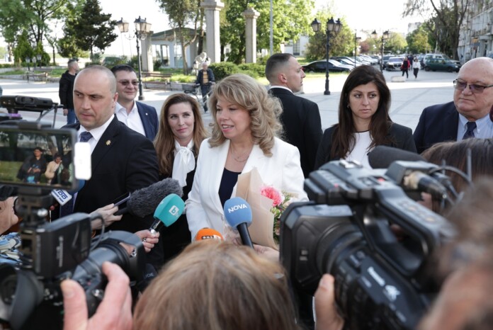 Илияна Йотова