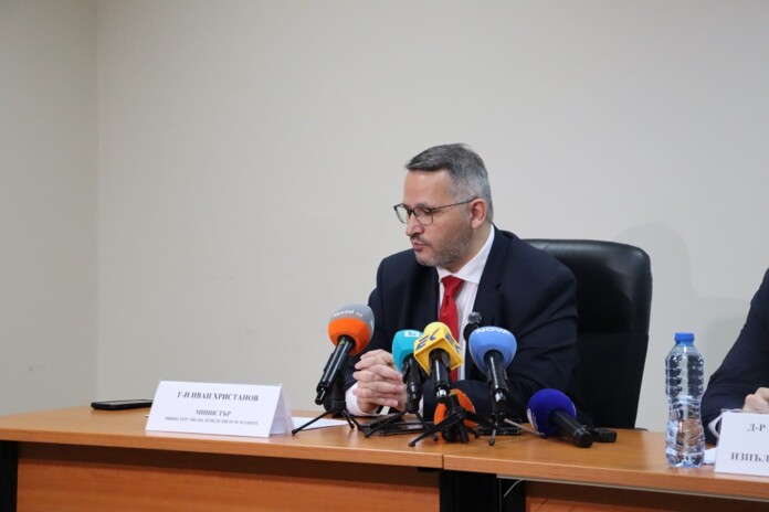 Иван Христанов