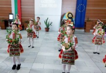 Лазарски песни огласиха община Свищов