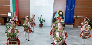 Лазарски песни огласиха община Свищов