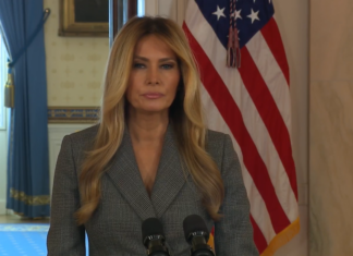 Мелания Тръмп