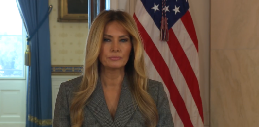 Мелания Тръмп