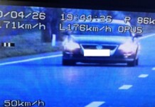 Шофьорка лети със 176 км/час, за да не й загорят козунаците