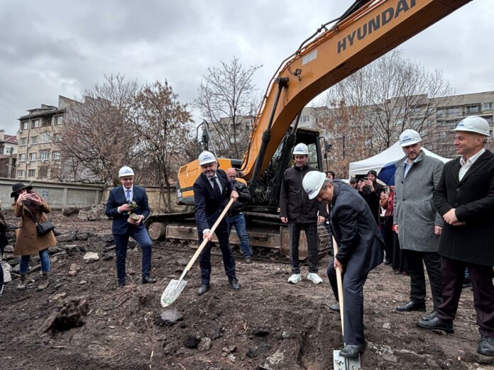 Нов шанс за млади хора: Строят "Къща на децата"