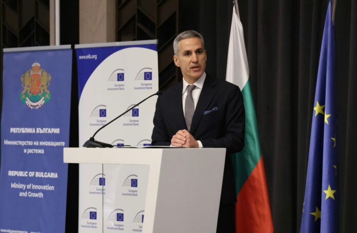 Премиер Андрей Гюров Премиер Андрей Гюров