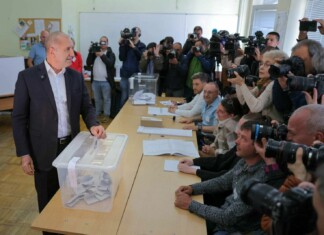 Румен Радев