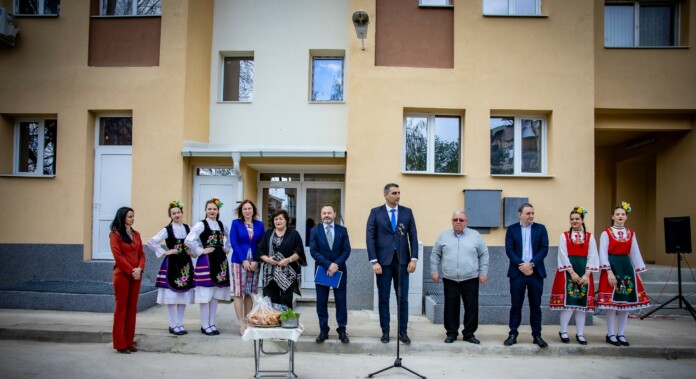 Санираният блок