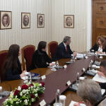 Йотова поиска подкрепа за земеделието, за да няма поскъпване на храните Срещата