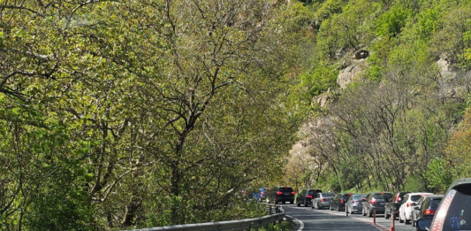 Трафикът през Кресненското дефиле