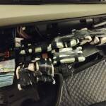 Над 100 000 недекларирани евро, във въздуховода на арматурното табло на камион