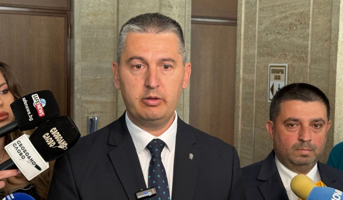 Темата за изграждането на бежански центрове от затворен тип в