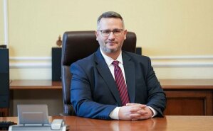 Президентската битка започна: Йотова има властта, Гюров – партийната машина, а Христанов – неудобната независимост 3 Иван Христанов