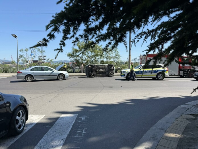 Опасно кръстовище в центъра на Бургас: Нова катастрофа днес възмути гражданите Катастрофата