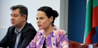 Катя Ивкова