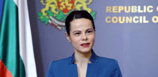 Министър Катя Ивкова