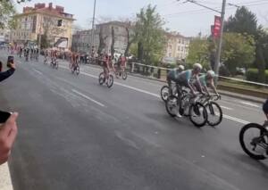 Giro d’Italia е в Бургас! Вижте кадри