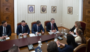 Консултациите