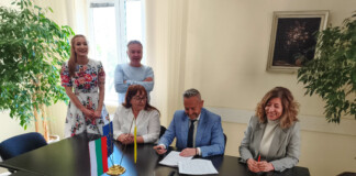Подписан е нов колективен договор в "Български пощи" до 2028 г.