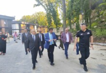 Министър Абровски: Установихме незаконна сеч и строителство в горски имот край „Златни пясъци“ Министър Абровски: Установихме незаконна сеч и строителство в горски имот край „Златни пясъци“