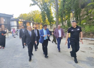 Министър Абровски: Установихме незаконна сеч и строителство в горски имот край „Златни пясъци“ Министър Абровски: Установихме незаконна сеч и строителство в горски имот край „Златни пясъци“