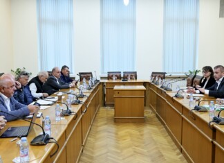 Работна среща с автошколите