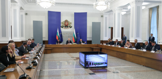 Срещата с търговските вериги