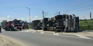 Цистерна се обърна край Пловдив и блокира изхода към АМ „Тракия“