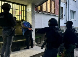 Васил Михайлов е приведен в Софийския затвор след арест в столицата
