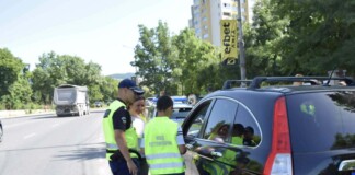 деца